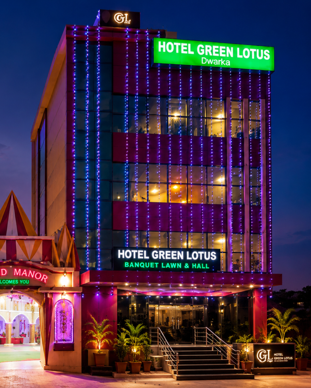 Escorts in Hotel Green Lotus