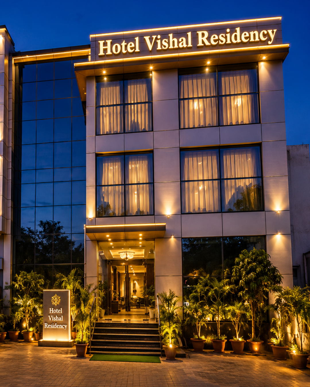 Escorts in Hotel Vishal Residency